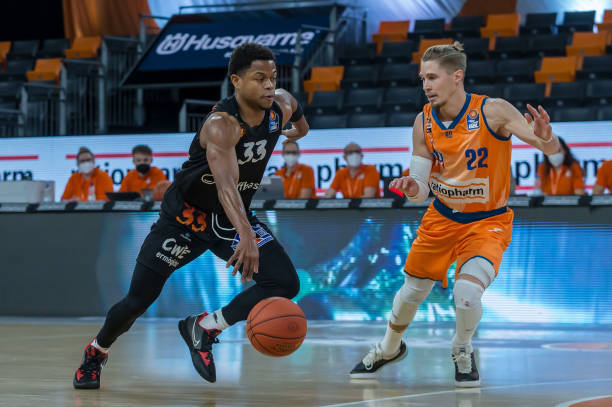 为她赢得了 为她赢得了